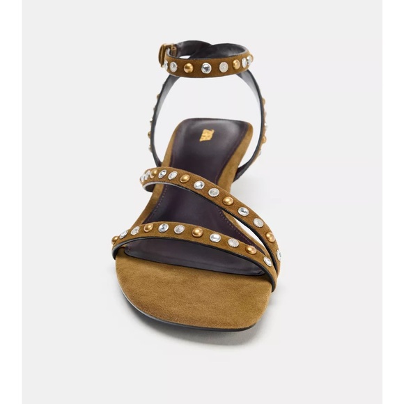 Zara Olive 1.6” Heeled Sandal with Stud Details NWT sz 39/ US 8 Valentino Style - Picture 3 of 16